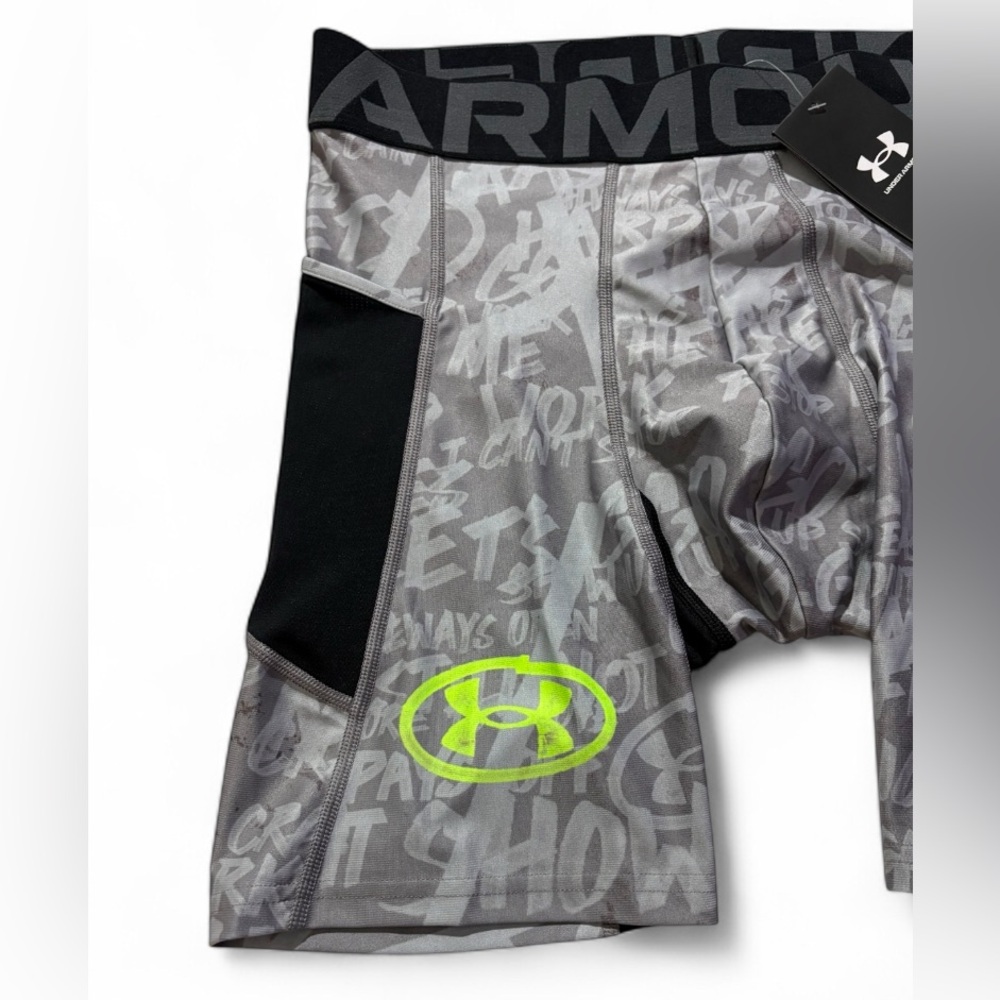 Under Armour HeatGear Alter Ego message Printed Compression Shorts 1382111-011 - Picture 4 of 11